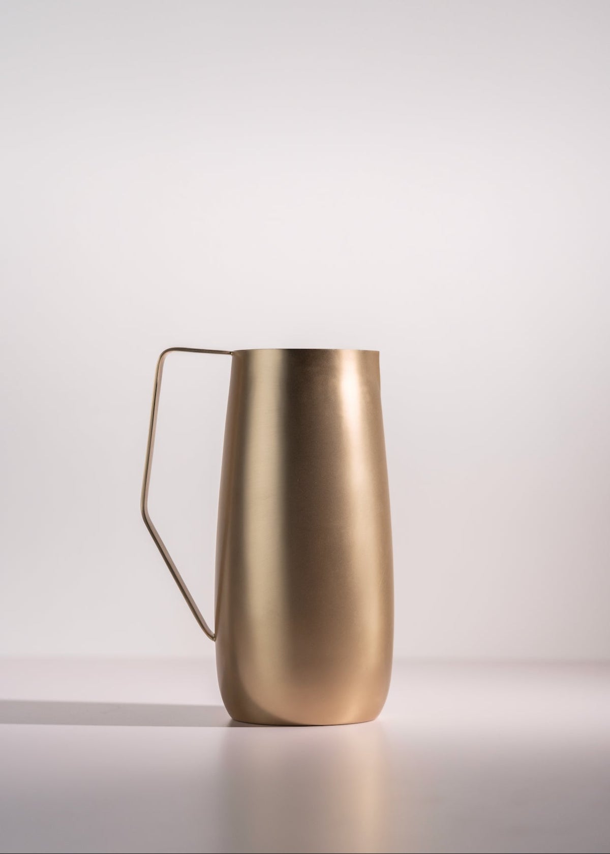 Deb Pitcher Artisan Brass Pitcher – Malibu Design Studio