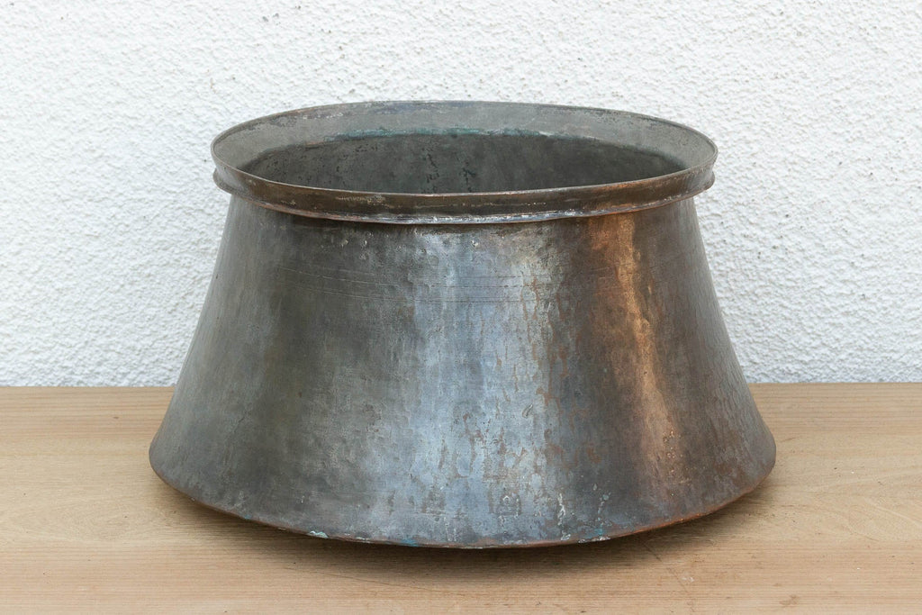 15" DM Antique Copper Cauldran Pot