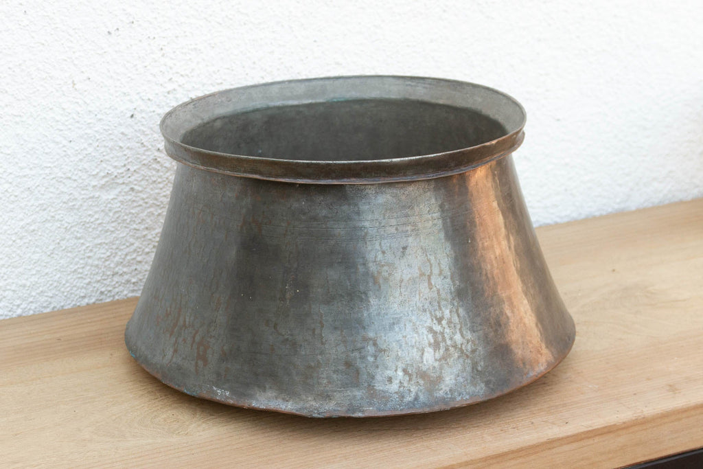15" DM Antique Copper Cauldran Pot