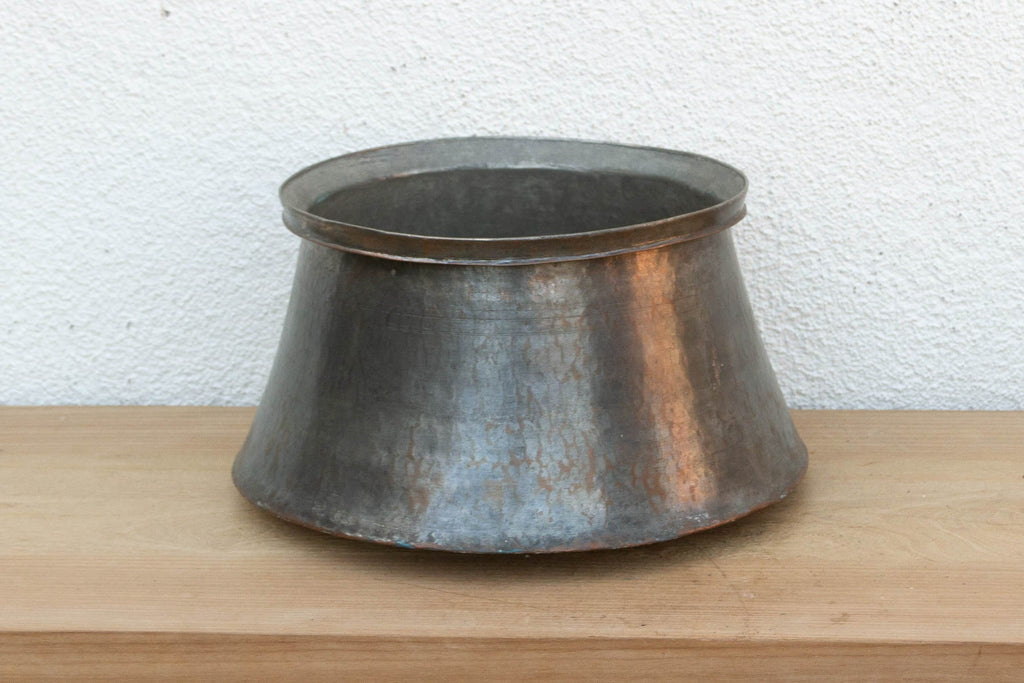 15" DM Antique Copper Cauldran Pot